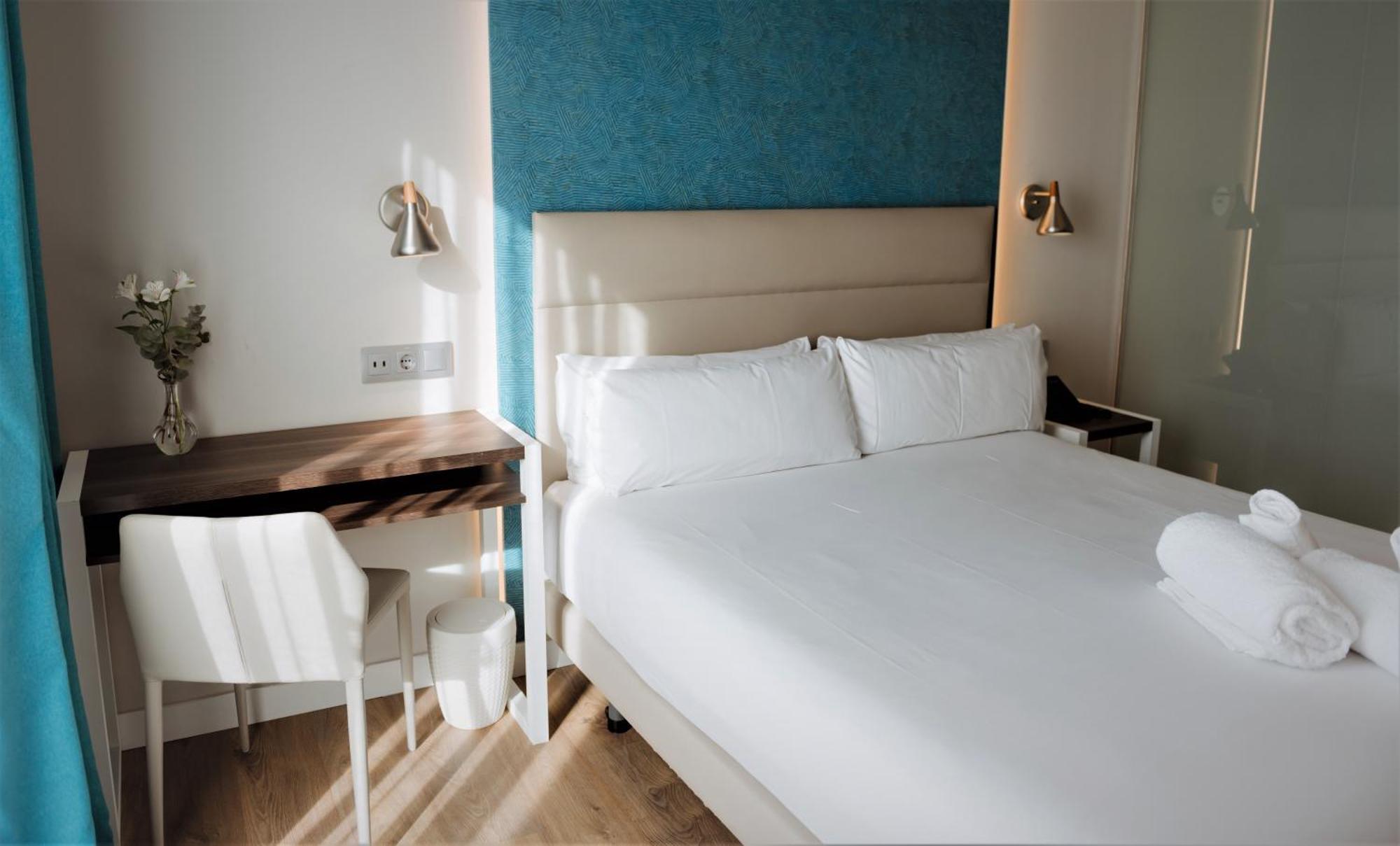 Double Room Balcony,1278893914:JPEG